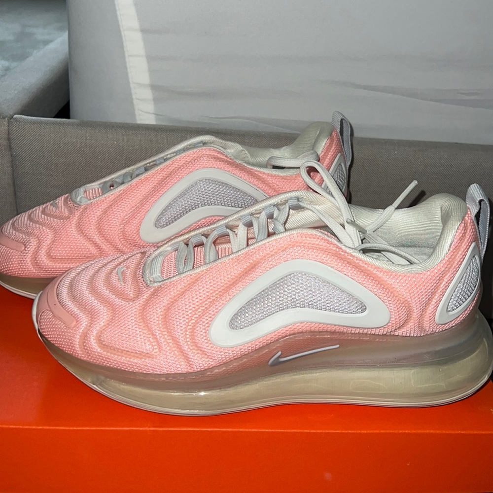 Nike 720s